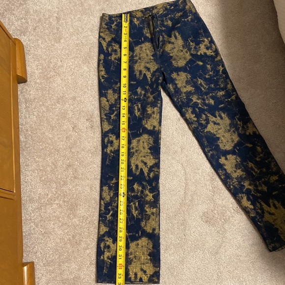 Stretch dark denim and gold dust cropped zip front jeans size medium - Picture 8 of 8